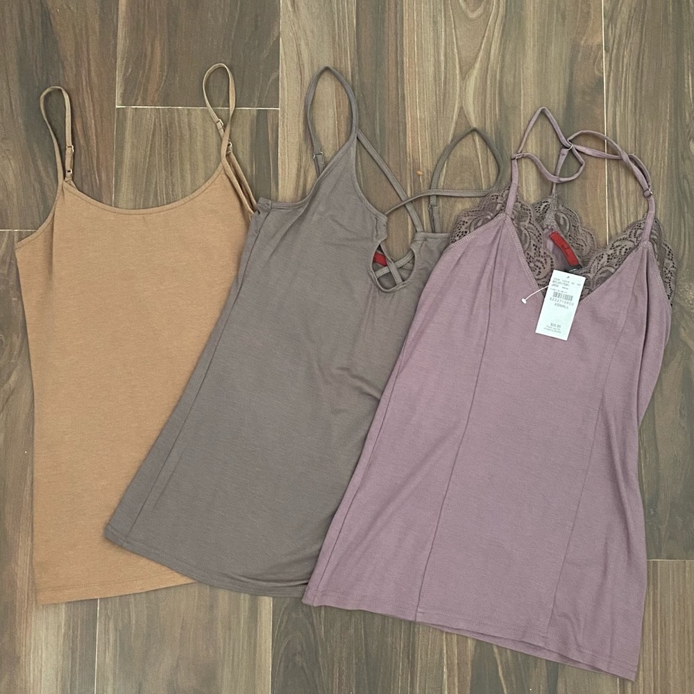 Tank top bundle from buckle sz Xs & S